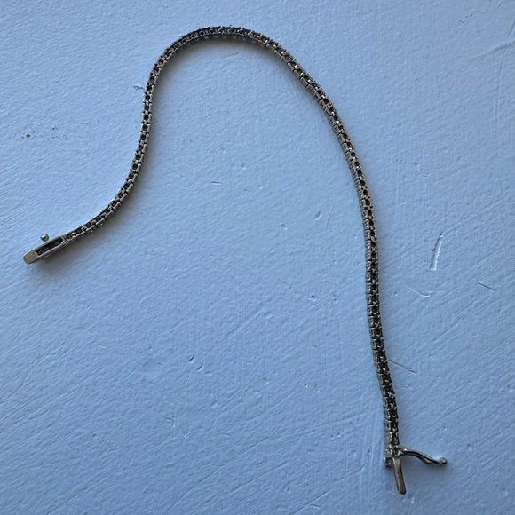 14K White Gold Tennis bracelet 2Carats TTW - Picture 13 of 14